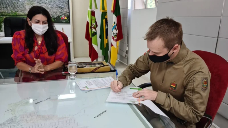 Convênio entre prefeitura e PM é assinado em Sombrio