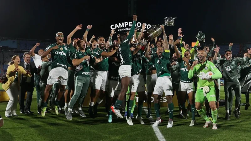 Palmeiras é eleito o melhor do mundo, título inédito para o país