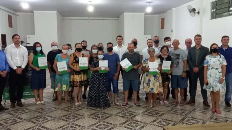 Regularização Fundiária: Araranguá entrega mais 30 escrituras de imóveis pelo REURB