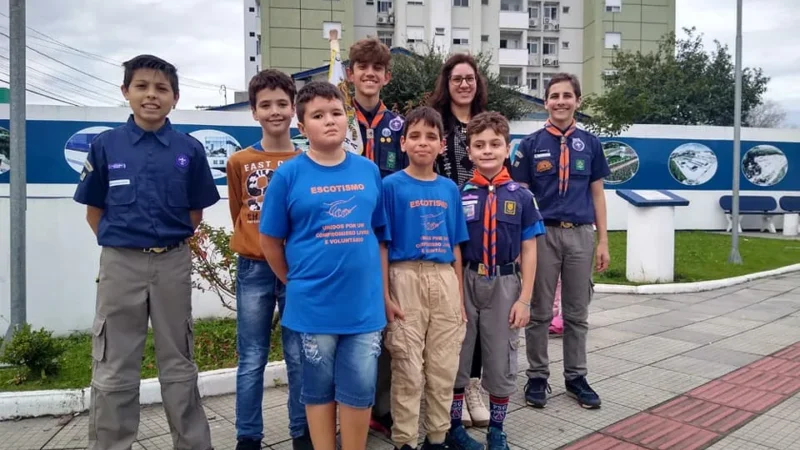 Grupo Escoteiro Ariringuá realiza visita guiada ao SAMAE e demais órgãos públicos