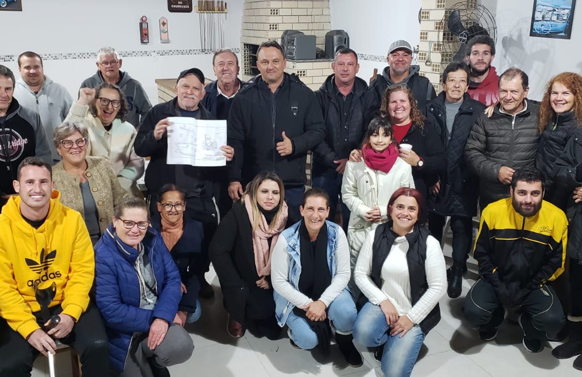 Moradores do bairro Barranca firmam parceria com a Prefeitura de Araranguá para calçamento de duas ruas