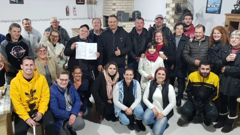 Moradores do bairro Barranca firmam parceria com a Prefeitura de Araranguá para calçamento de duas ruas