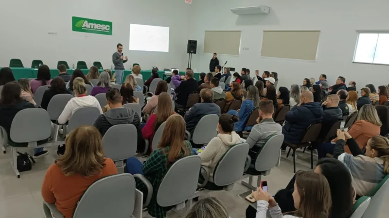 Roda de Conversa debate sobre atuação junto a crianças e adolescentes