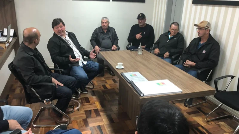 Turvo é visitada por secretário da Infraestrutura do Estado