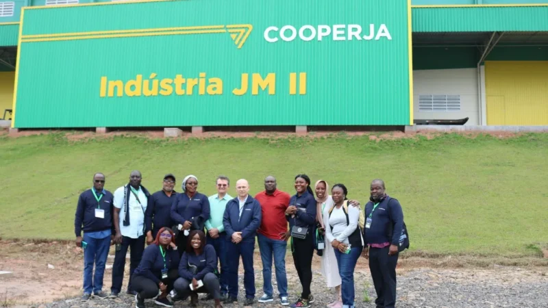 Cooperja recebe visita de empresários nigerianos
