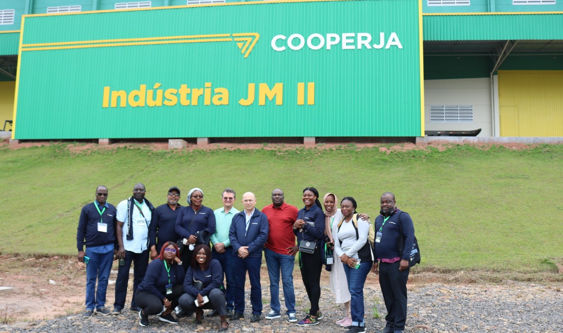 Cooperja recebe visita de empresários nigerianos