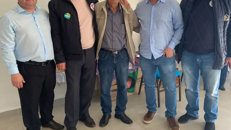 Bolsonaro não pede voto a governador em SC e RS; ex-vereadora volta a apoiar MDB; são 16 nomes a deputado na Amesc; Boeira na Amesc; e mais