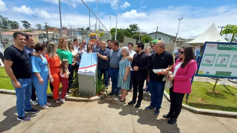 Governo de Içara inaugura espaço de lazer no Jardim Planalto