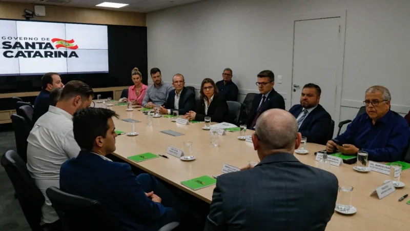 OS 14 NOMES DO GOVERNO ELEITO NA EQUIPE DE TRANSIÇÃO EM SC;
