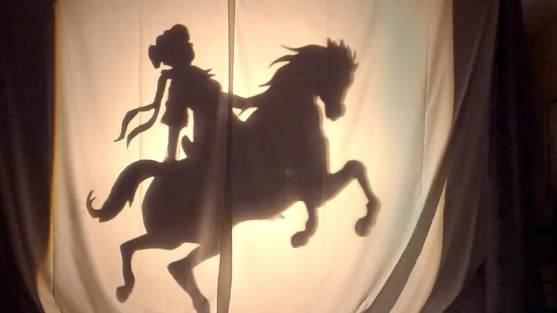 Grupo teatral proporciona mergulho na história de Anita Garibaldi com apresentações gratuitas em Turvo