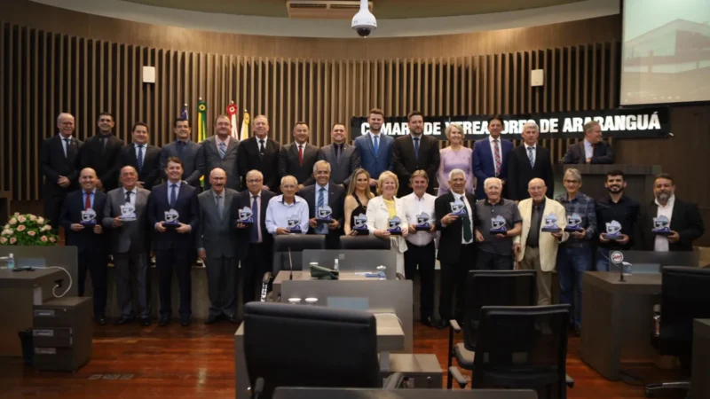 Câmara de Vereadores inaugura novo hall com sessão solene e realiza homenagem para Fabiana Alano, vítima da Covid-19