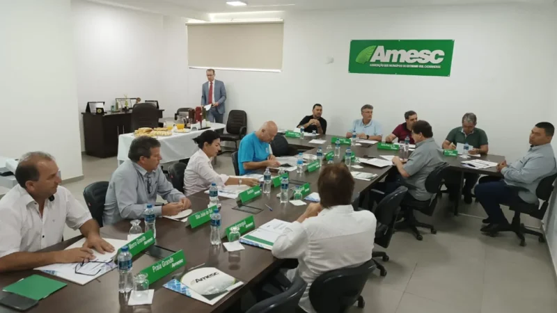 Governador inaugura Jacob Westrup; articulações nas Câmaras pela presidência; e muito mais