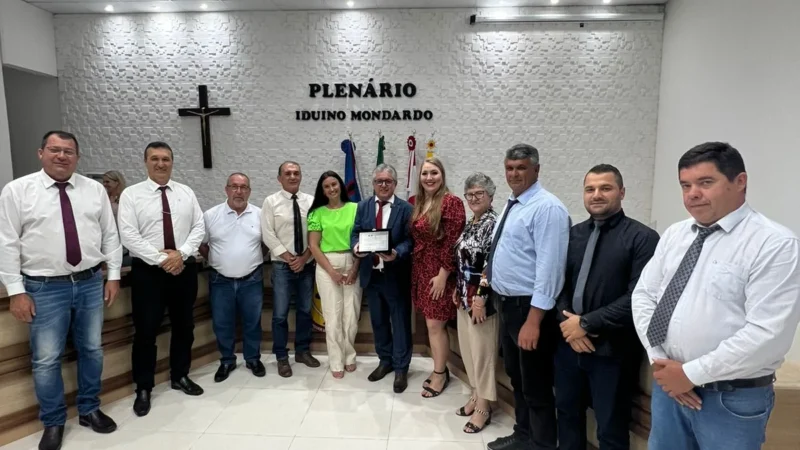 Legislativo de Timbé do Sul homenageia Tiago Zilli