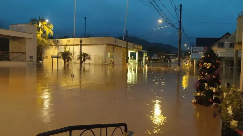 Abastecimento: cidades permanecem com operações emergenciais da CASAN