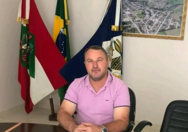 MDB com 7 prefeitos na Amesc; inaugurações de obras em Araranguá; aSerra Rocinha