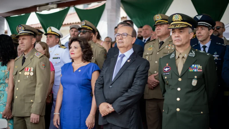 Com a presença do governador Jorginho Mello, coronel Pelozato assume o comando-geral da Polícia Militar de Santa Catarina