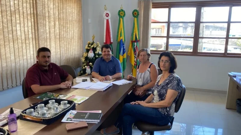 Prefeitura de Praia Grande renova convênios importantes com instituições do município