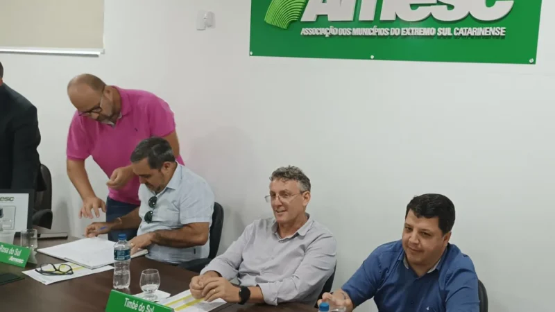 Almides eleito; MDB-PDT no comando da Alesc; Lira e Pacheco favoritos; nomeados do Estado; e mais