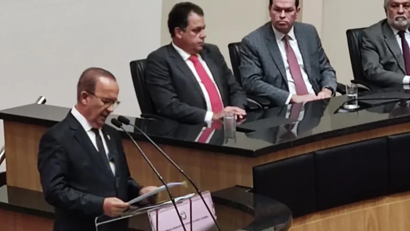 Governador aponta rumos do governo na Alesc; Aroporto de Jaguaruna carece de investimentos; e mais