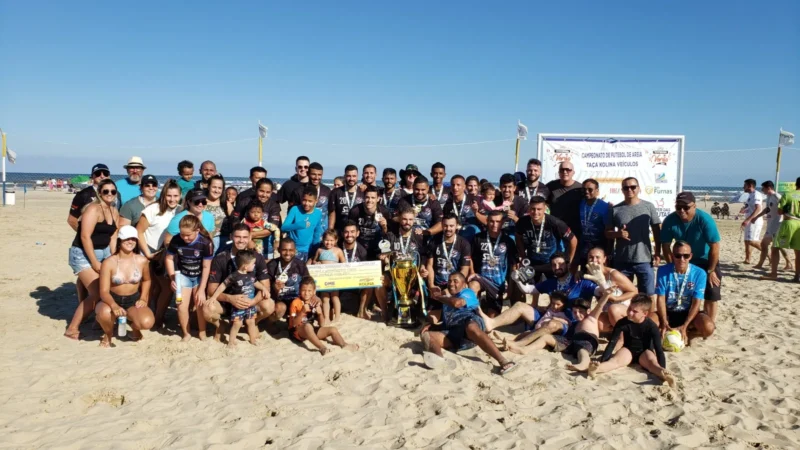 É campeão: Avenida conquista a taça Kolina Veículos no Campeonato de Futebol de Areia