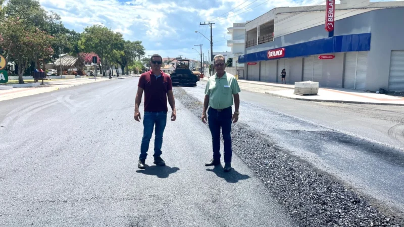 Inicia a pavimentação asfáltica do primeiro trecho da avenida