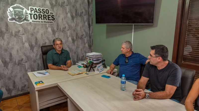 Após incidente ponte pênsil fica interditada entre Passo de Torres e Torres
