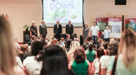 “Conosco e Não por Nós”: Aberto na Alesc o 8º Seminário Estadual sobre Síndrome de Down