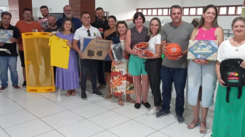 Sombrio entrega R$ 40 milhões; Cersul movimenta comarca de Turvo; contas do Mariano; barragem; e mais
