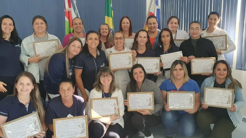 CALENDÁRIO VACINAL E NORMAS DE ROTINAS DA SALA DE VACINA e