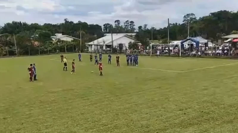 Aspirantes e Titulares fazem abertura do campeonato municipal de futebol de campo 2023