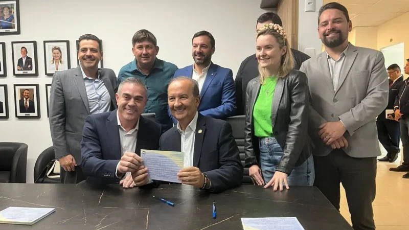 Prefeito Paulinho deixa o MDB e se filia ao PL, partido do governador