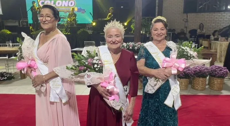 Maracajá escolhe soberanas da Terceira Idade com grande evento
