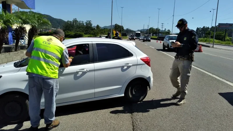Maio Amarelo: Ações Educativas para Motoristas sobre distrações ao volante serão realizadas na BR-101sul/SC