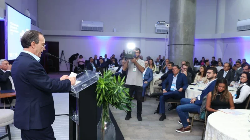 Ministro pede apoio ao Sebrae para combater a miséria e aponta a criação de um fundo garantidor
