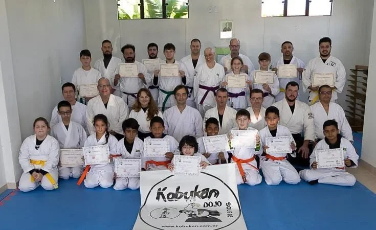 Alunos de Aikido da Casa da Fraternidade realizam exames de Faixa