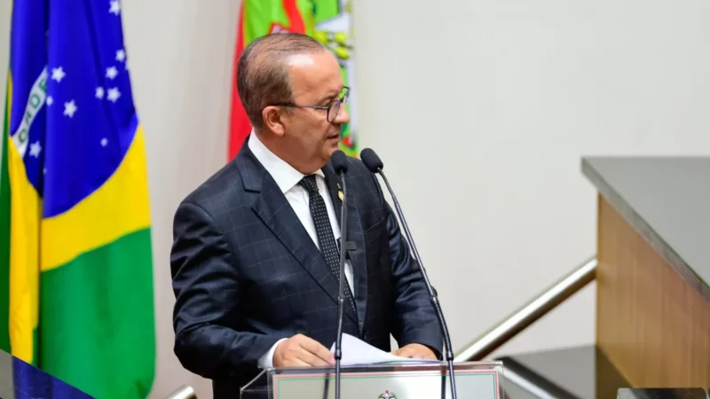 Jorginho Mello assina contratos do Prodec e Pró-Emprego que projetam investimentos de R$ 4,4 bilhões