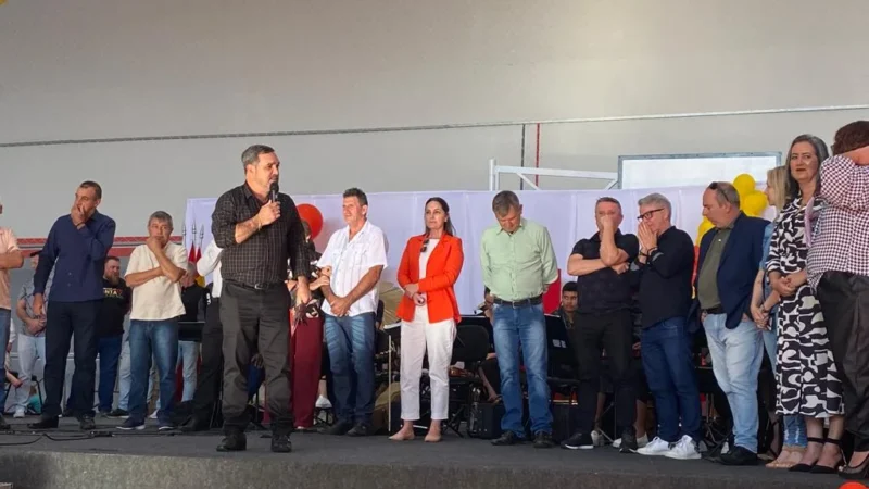 Ginásio para Santa Rosa do Sul; PPP dos uniformes da Gaivota; fixação da barra; e SC Gás