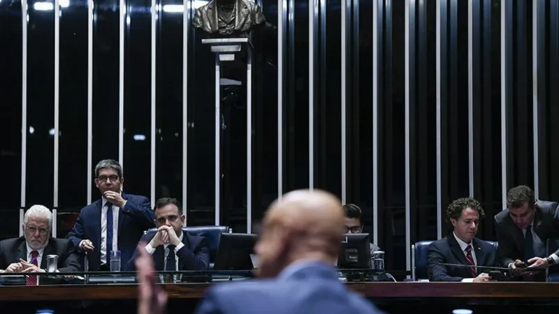 Senado aprova MP que reestrutura ministérios
