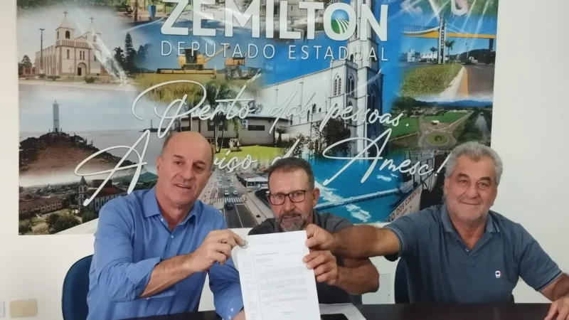 Zé Milton recebe solicitações dos vereadores Loro Gomes e Jusa para investimentos em Praia Grande