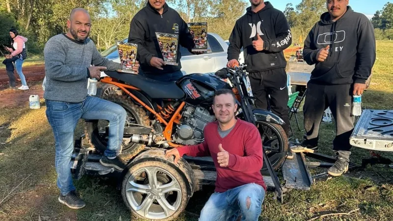 Equipe M13 Racing de Araranguá conquista troféus no estado vizinho