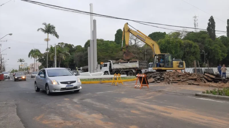 AV. SETE DE SETEMBRO PARCIALMENTE FECHADA
