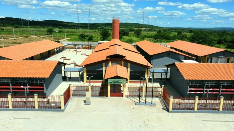 Município constrói a maior escola de sua história