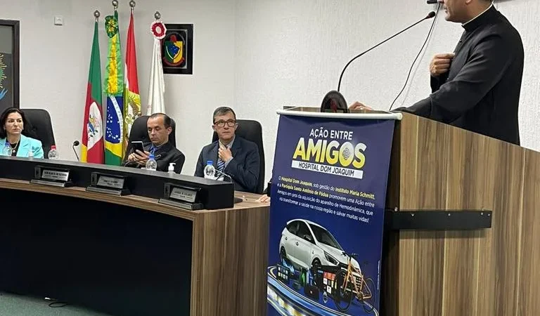 Parceria entre IMAS e Paróquia Santo Antônio de Pádua em prol da saúde regional.