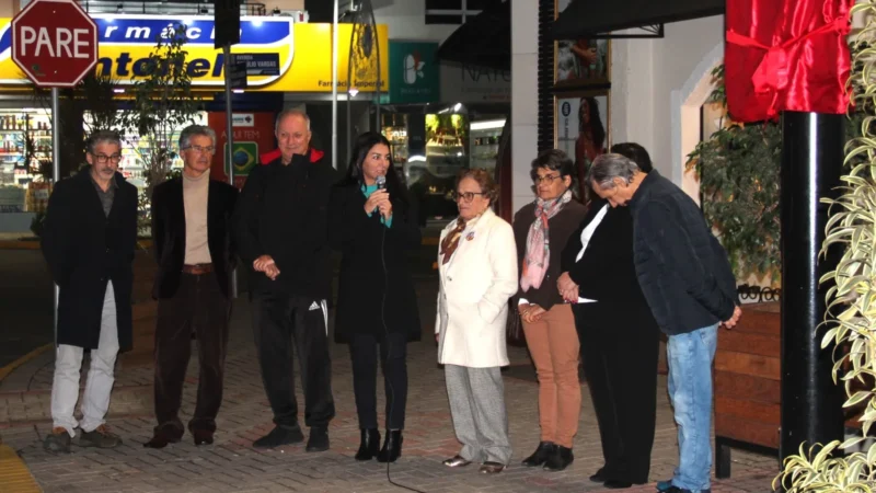 Rua Coberta de Sombrio é inaugurada em clima de emoção
