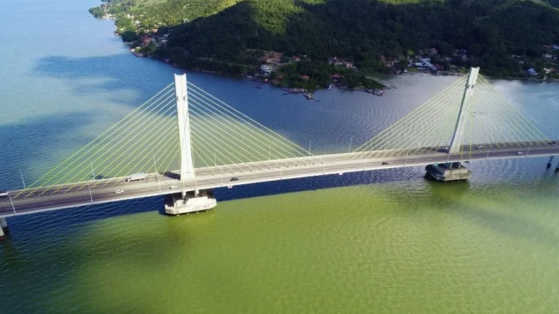 CCR ViaCosteira traz Iluminação na Ponte Anita Garibaldi em homenagem a Laguna
