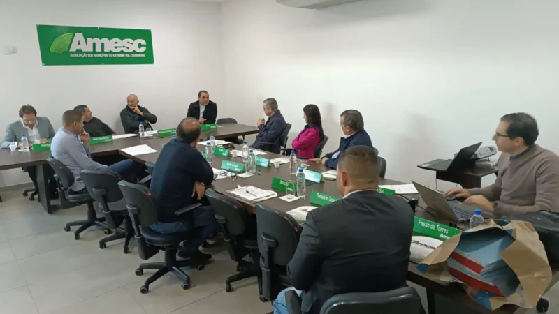 Prefeitos devem agendar nova audiência no governo do estado