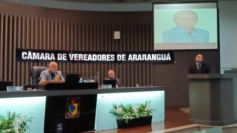 Prefeito de Meleiro recebe título de cidadão honorário de Araranguá