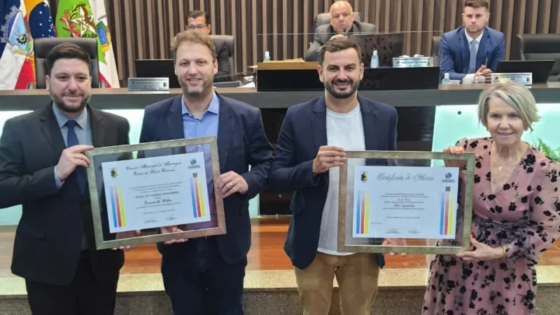 Empresário Fábio Espindula recebe Moção de Reconhecimento da Câmara Municipal