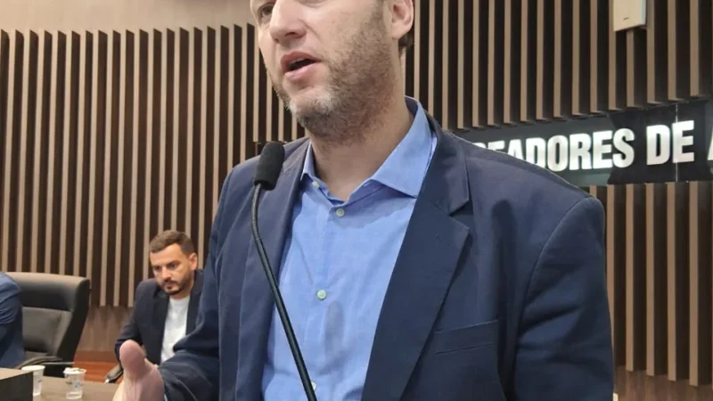 Fernando Weber recebe título de Cidadão Honorário na Câmara de Vereadores de Araranguá 