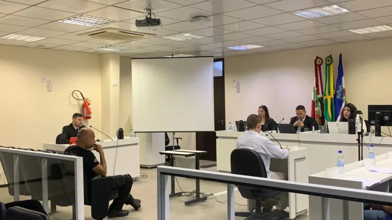 Júri Popular condena réu a 12 anos por homicídio duplamente qualificado